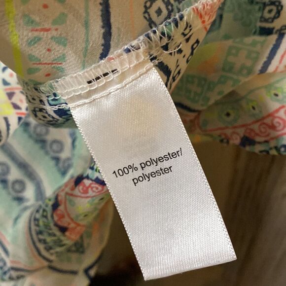 Tab Sleeve Blouse, multi pastel print on white. Small - Picture 4 of 4
